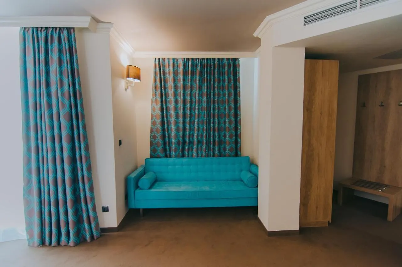 Tiara Beach Slăntjev Brjag