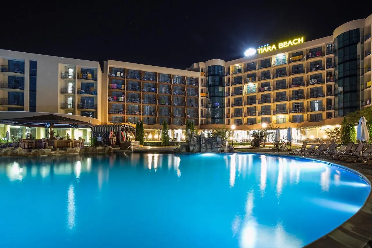 Tiara Beach ساني بيتش 4*,